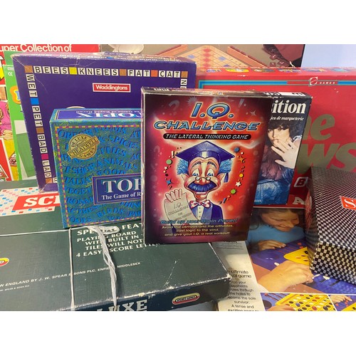 279 - Selection of vintage board games.