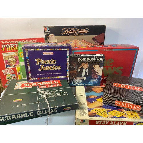 279 - Selection of vintage board games.