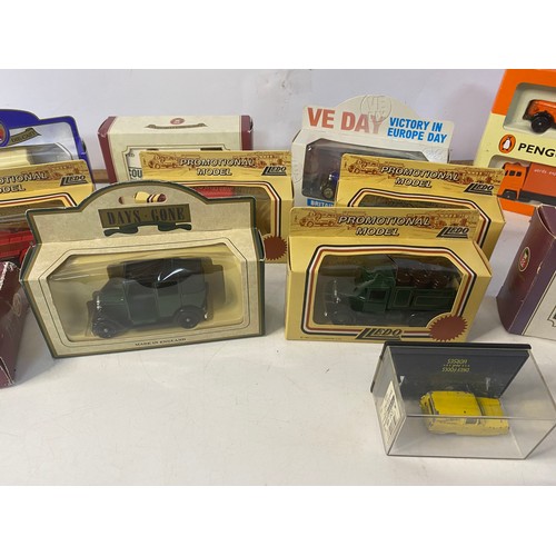 289 - Assortment of boxed model vehicles.