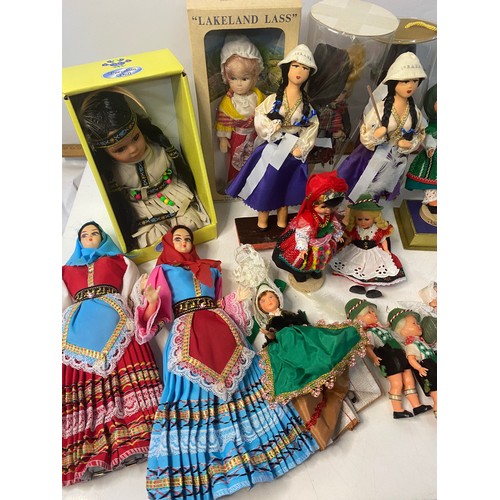 291 - Box of vintage dolls, traditional dress and souvenir style plus 2 vintage puppets