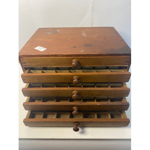 333 - Wooden display box for coins with 5 drawers. 36x26x21cms