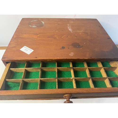 333 - Wooden display box for coins with 5 drawers. 36x26x21cms