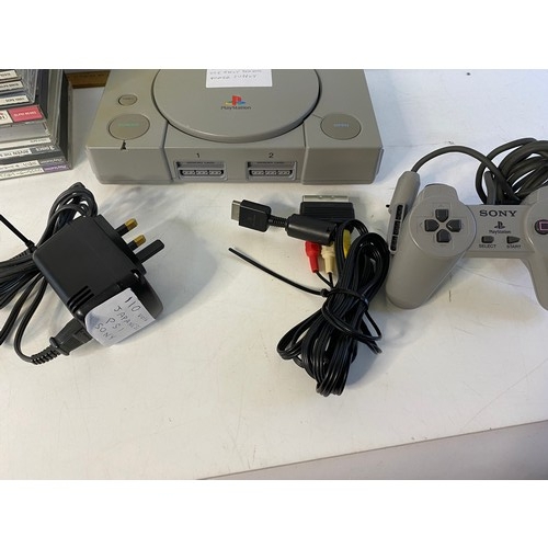 210 - Sony Playstation 1 Japanese console. Model SCPH-5000 [NTSC-J] with games, tested and working.