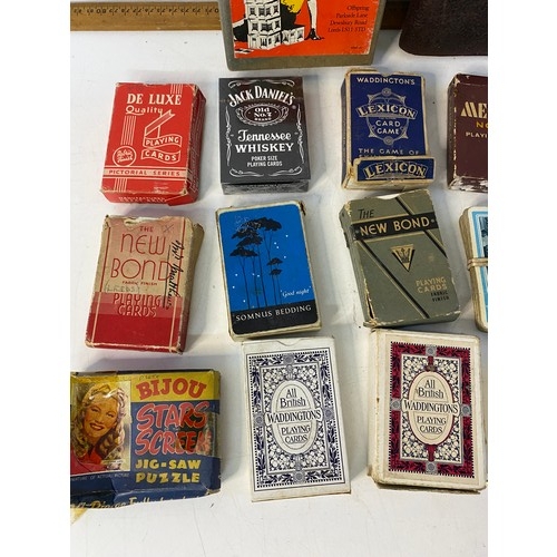 475 - Selection of vintage cards and card game