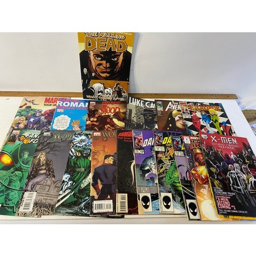 496 - Selection of Marvel comics including Walking Dead What Comes After, Daredevil, Wolverine, X-Factor a... 