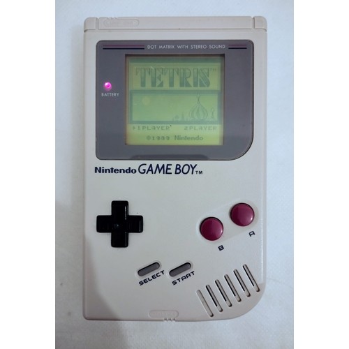 316 - Original Gameboy DMG001 in working order with Tetris 1 and 2 plus another Gameboy in poor condition ... 