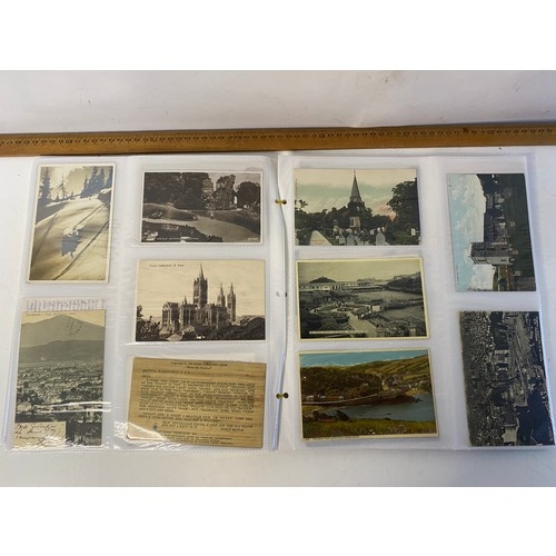 9 - Vintage postcard album with 200 postcards.