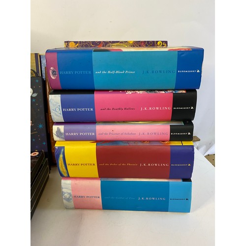 618 - Selection of Harry Potter items including books and DVD's