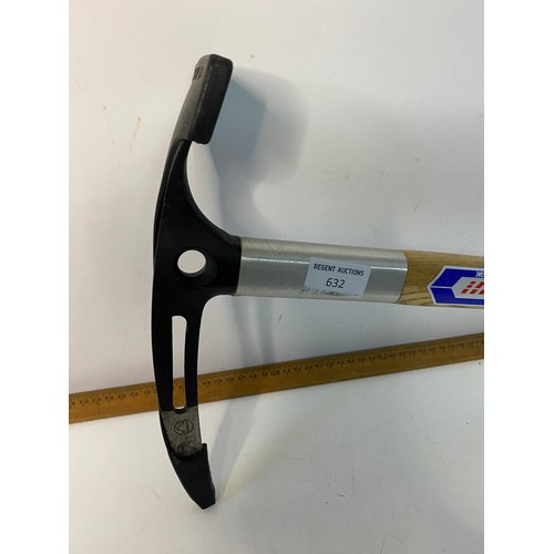 632 - Interalp Camp Ice Pick