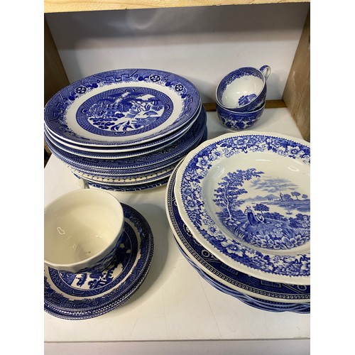 645 - Box of blue and white china and ceramics