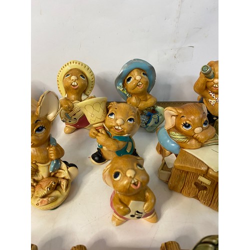 653 - Collection of Pendelfin figures.