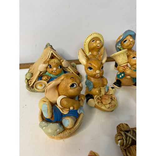 653 - Collection of Pendelfin figures.