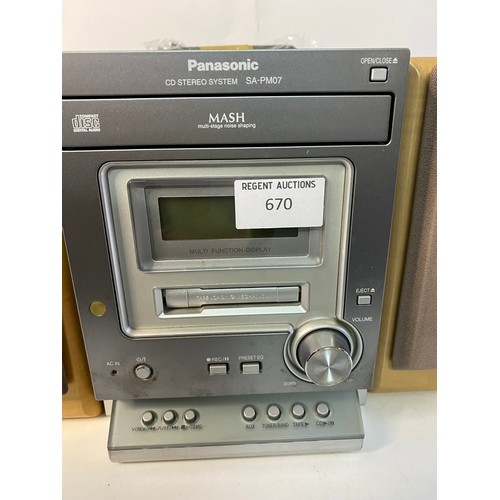 670 - Panasonic SA-PM07 CD/radio/cassette stereo system in working order.