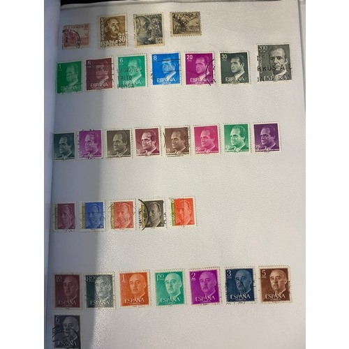 654 - Large quantity of stamps organised in albums and folders.