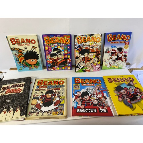 691 - 2 boxes of Dandy and Beano annuals plus special editions.