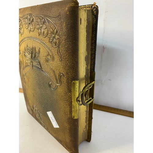 883 - A leather bound Victorian photo album for cabinet cards and Carte de visite