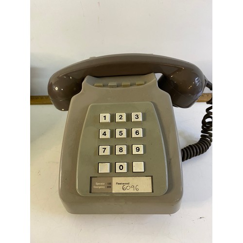 887 - 2 x vintage GPO telephones including a 1950's black bakerlite