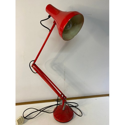 890 - Anglepoise lamp, fully working