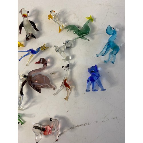 527 - Collection of vintage Murano Glass miniature animals.