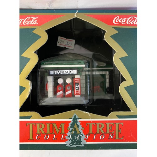 597 - 2 Coca-cola, Trim Tree Collection, Christmas houses