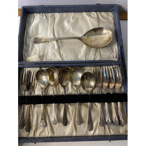 815 - Selection of silver plated cutlery, some boxed