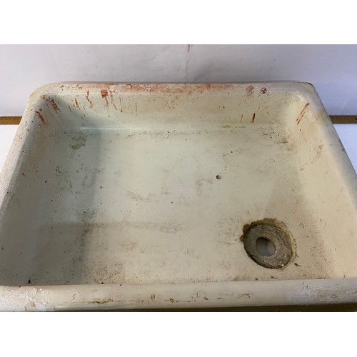 824 - Butlers sink measuring 61 x 45 cms