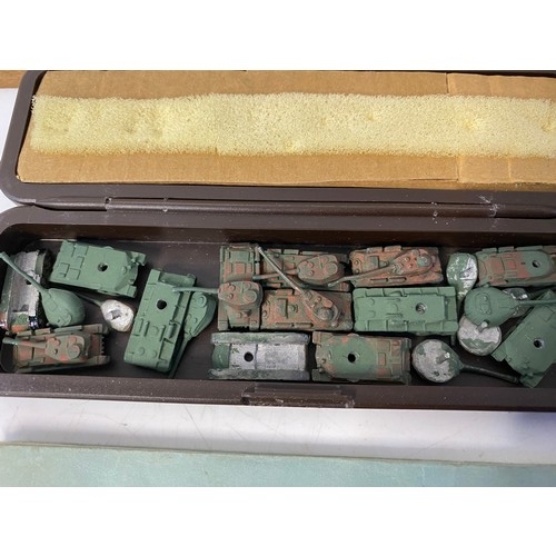 531 - Large collection of metal miniature micro tanks.