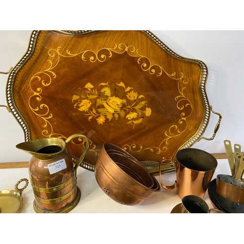 723 - Assortment of copper and brassware on an Italian marquetry inlaid serving tray