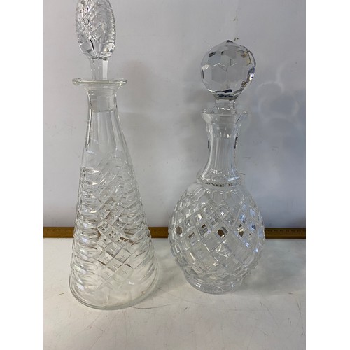 746 - 5 x crystal decanters