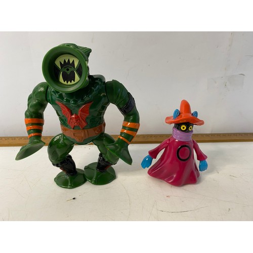 867 - Vintage He Man Masters of the Universe Leech and Orko figures. The Leech figure is complete with wea... 