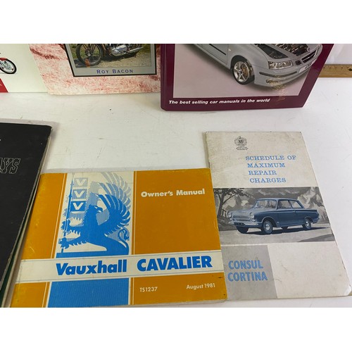 907 - Collection of car manuals.