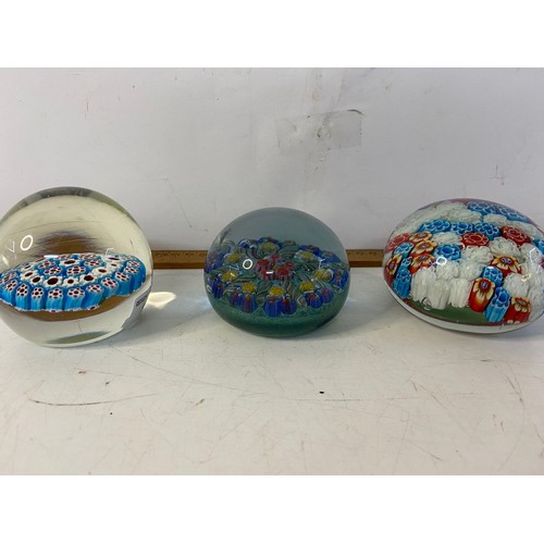 909 - 5 vintage Millefiori hand made paperweights.