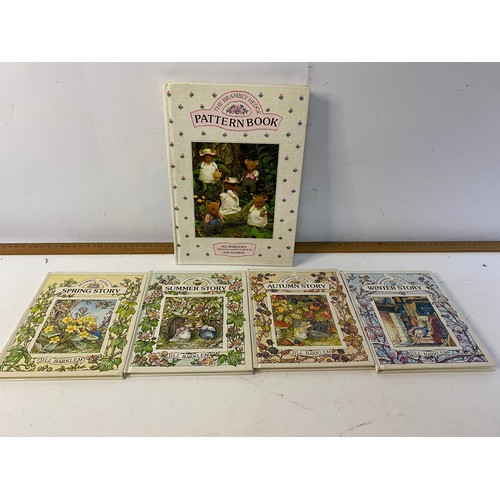 1004 - Vintage Bramley Hedge books, Spring, Summer, Autumn and Winter by Jill Barklem, 1983 Hardback Editio... 