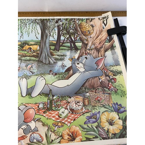 1001 - Vintage 1972 Tom and Jerry poster upon thick textured paper card, made by King Feature Syndicate and... 