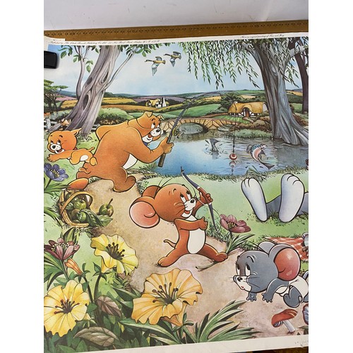 1001 - Vintage 1972 Tom and Jerry poster upon thick textured paper card, made by King Feature Syndicate and... 