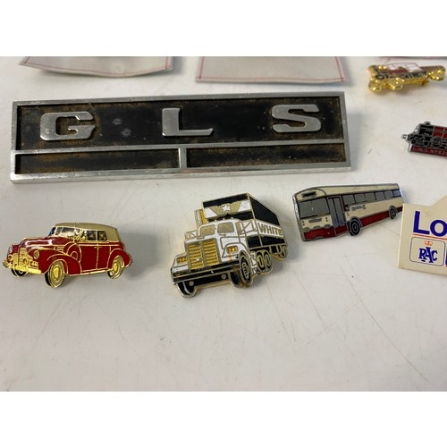 940 - Collection of Transport cars, bus, train and motorcycle badges