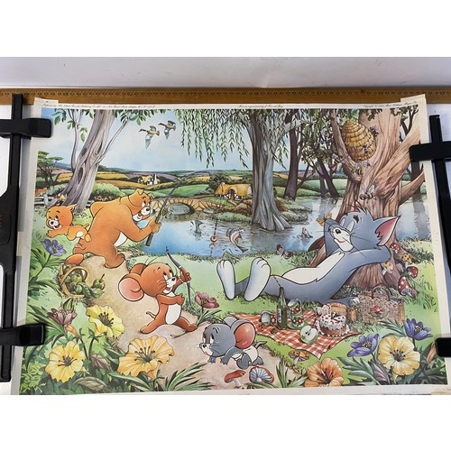 1001 - Vintage 1972 Tom and Jerry poster upon thick textured paper card, made by King Feature Syndicate and... 