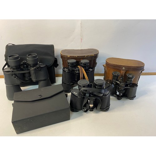 166 - 4 pairs of vintage and modern binoculars