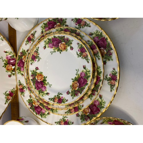 299 - Selection of Royal Doulton Old Country Roses dinnerware comprising of 6 dinner plates, 8 salad plate... 