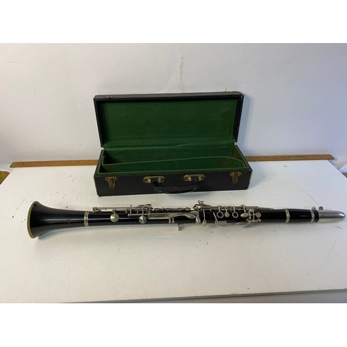 290 - Rene Duval Clarinet in carry case