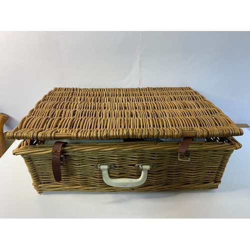 500 - Vintage wicker picnic hamper with selection of plates, thermos, tupperware boxes, cutlery