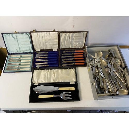 287 - Assortment of vintage loose cutlery, 3 boxed sets of knives and box set of fish serving knife and fo... 