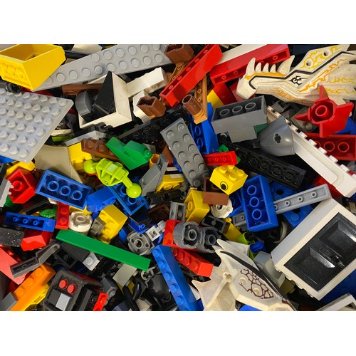 8 - Large box of Lego assorted pieces