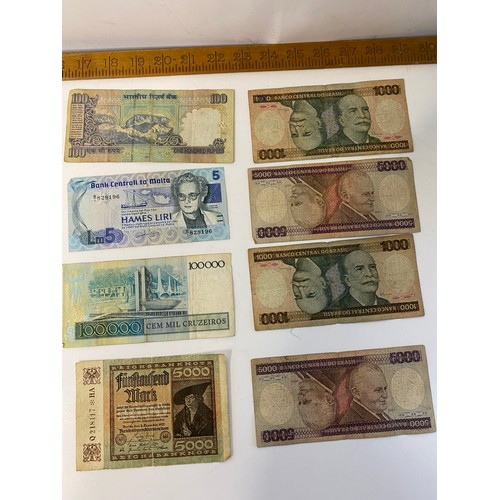 30 - Collection of old banknotes