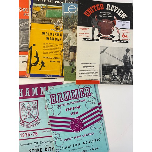 39 - Vintage 1960's football programmes