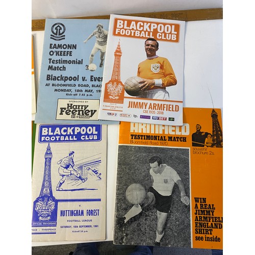 39 - Vintage 1960's football programmes