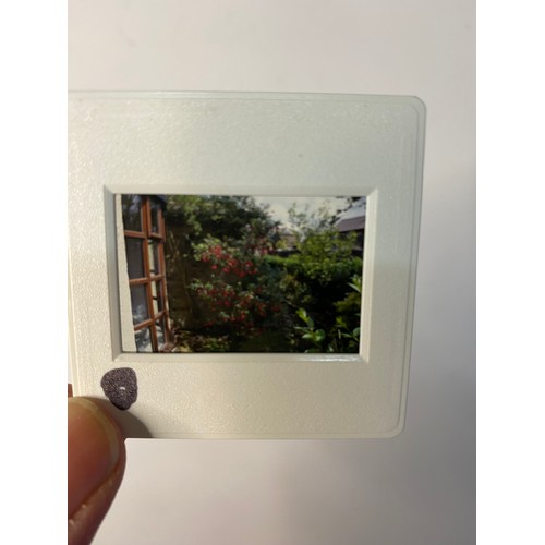 48 - Large selection of vintage 35mm slides.