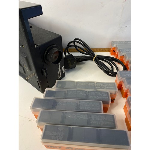 91 - Large collection of 35mm slides with projector.