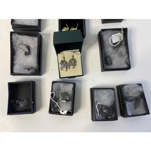 52 - Collection of hallmarked sterling silver jewellery.