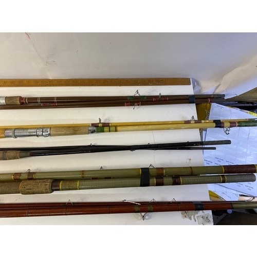 502 - Collection of 5 x vintage fishing rods. Makes include Lindop